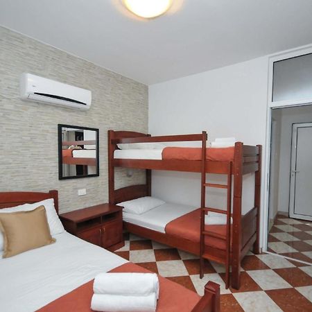 Ferienwohnung Fuer 4 Personen Ca 55 M In Budva, Adriakueste Montenegro Kueste Um Budva Zewnętrze zdjęcie