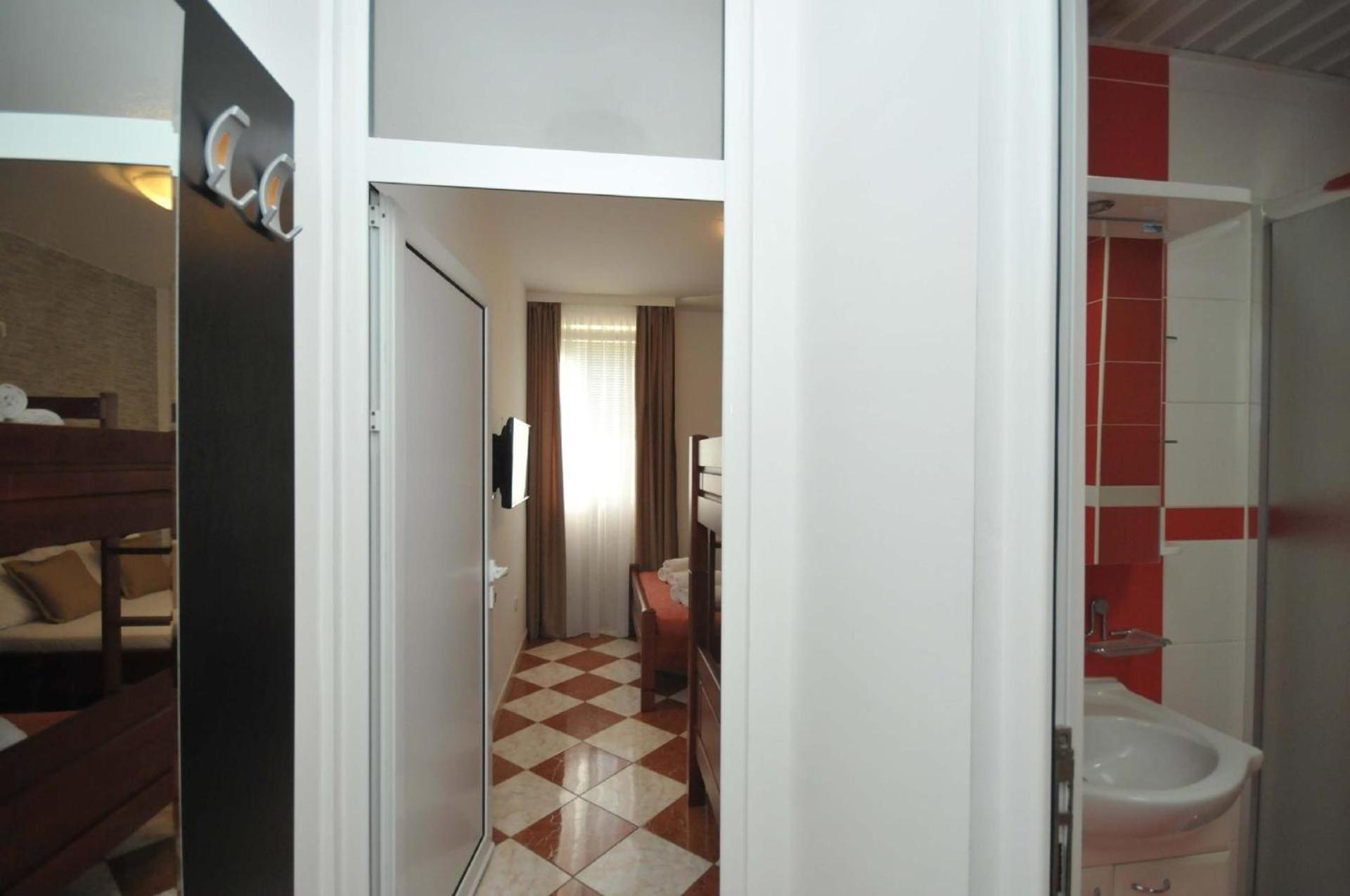 Ferienwohnung Fuer 4 Personen Ca 55 M In Budva, Adriakueste Montenegro Kueste Um Budva Zewnętrze zdjęcie